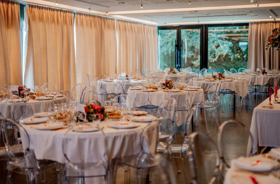 agencement intérieur pour évènement de mariage au manoir de penfao